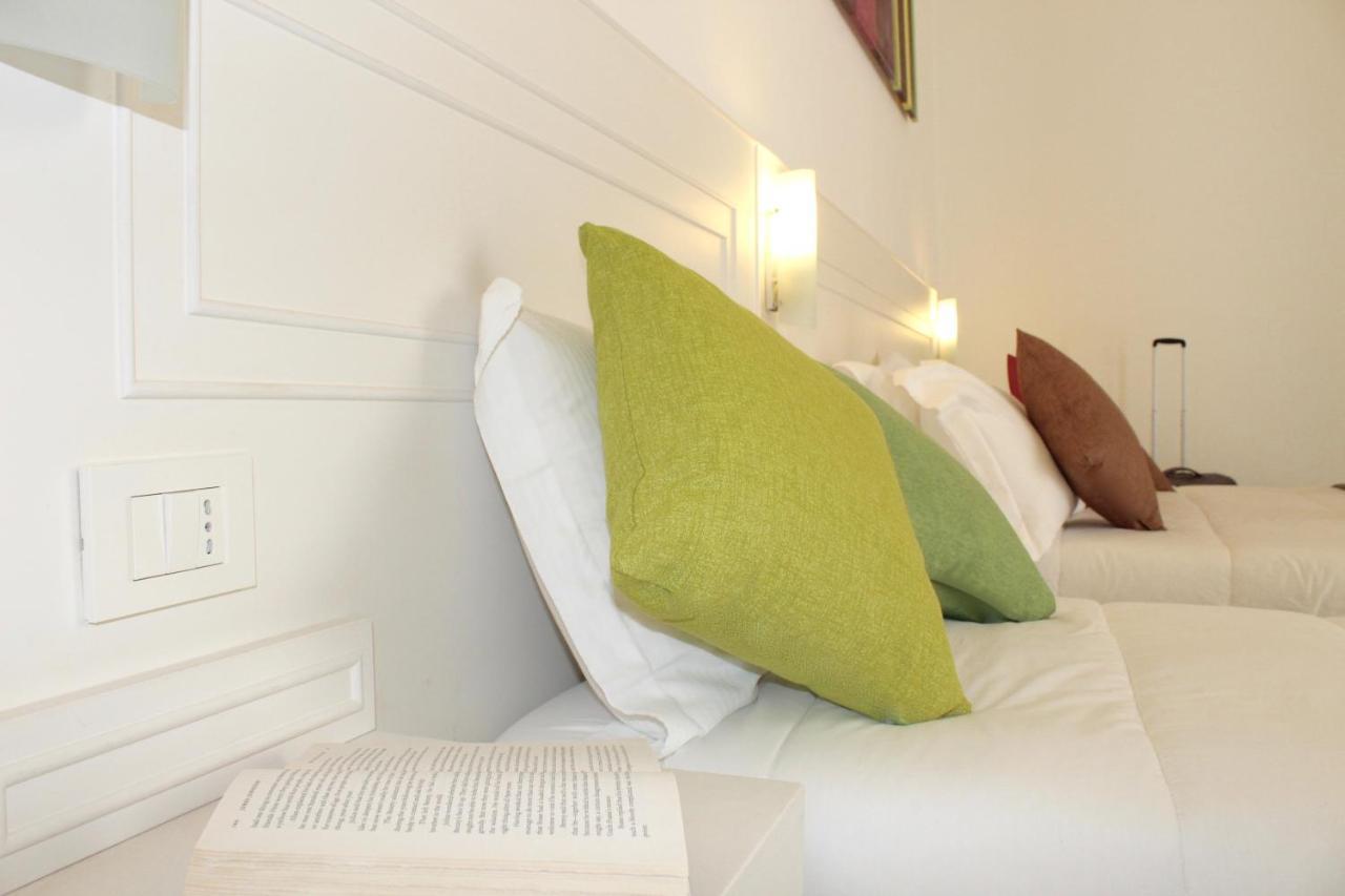 Up Room&Suite Λέτσε Εξωτερικό φωτογραφία
