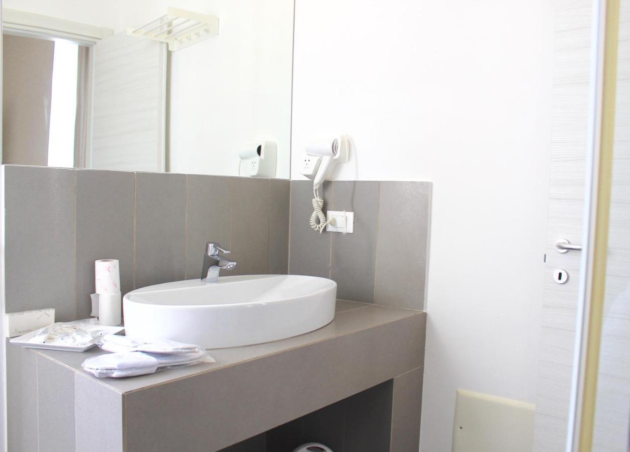 Up Room&Suite Λέτσε Εξωτερικό φωτογραφία